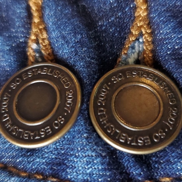 SO low rise favorite midi distressed denim shorts Sz 3preloved EUC - Picture 3 of 14